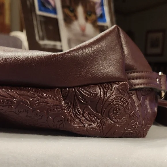 Rosetti Brown BURGANDY FAUX LEATHER SHOULDER/CROSS BODY BAG - Picture 7 of 15